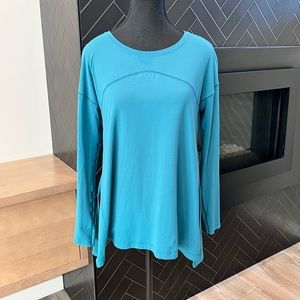 Lululemon/ EUC Long sleeve top Sz 6